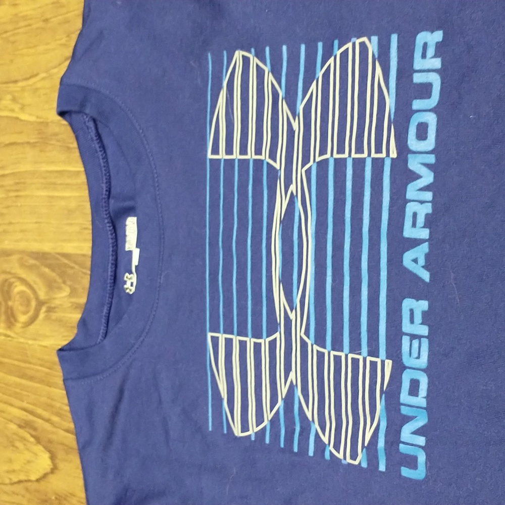 Boys youth large long sleeve t-shirt